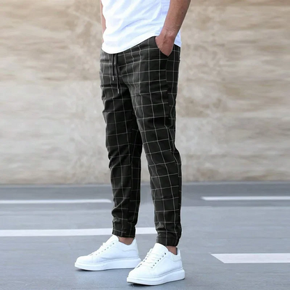 CROSSMARK CHECKERED JOGGERS